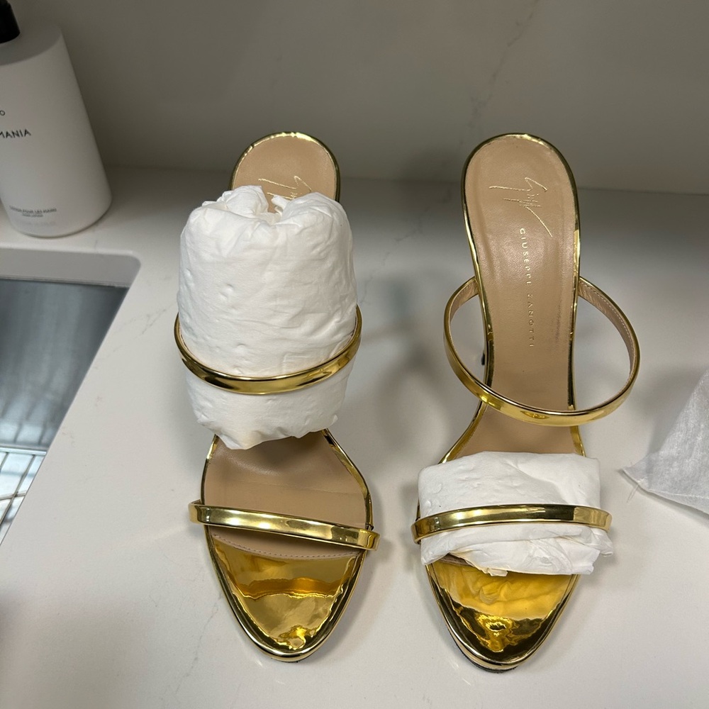 Giuseppe Zanotti Gold Metallic Open-Toe Strappy Heels